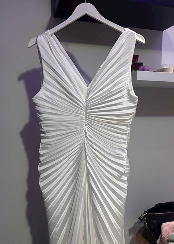 Beyaz Pilili V Yaka Uzun Abiye Elbise sünnet annesi - Görsel 3