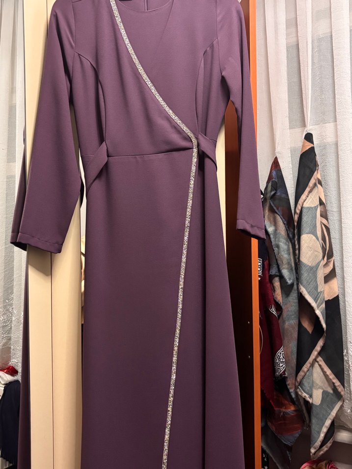 Mor Uzun Kollu Nakışlı Kadın Elbise - Görsel 2