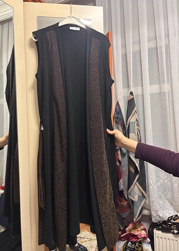 Drapeli Siyah Yılan Desenli Uzun Kadın Yelek - Görsel 2