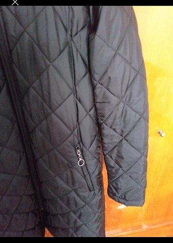 Kürk Detaylı Siyah Kadın Kışlık Mont - Görsel 6