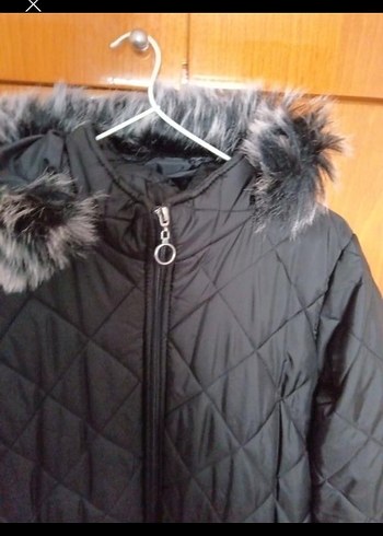 Kürk Detaylı Siyah Kadın Kışlık Mont - Görsel 5