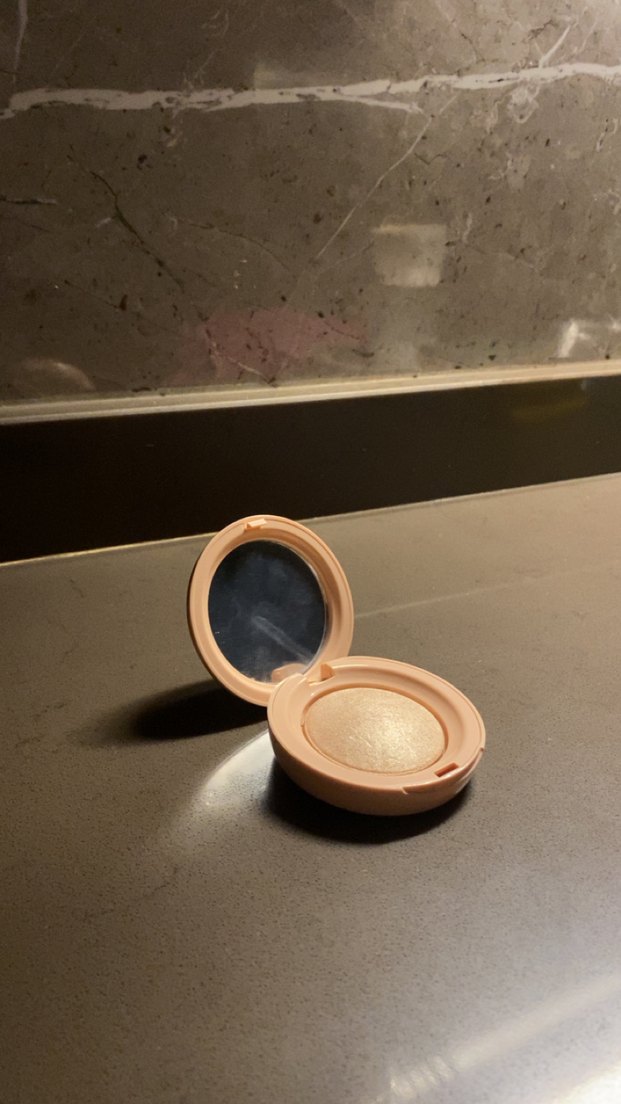 Rare beauty Aydınlatıcı - Görsel 2