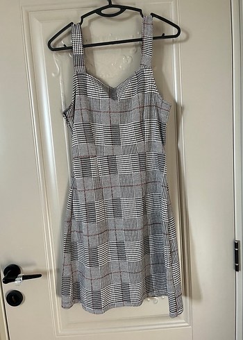 Düğmeli Gri Kareli Midi Elbise - Görsel 2