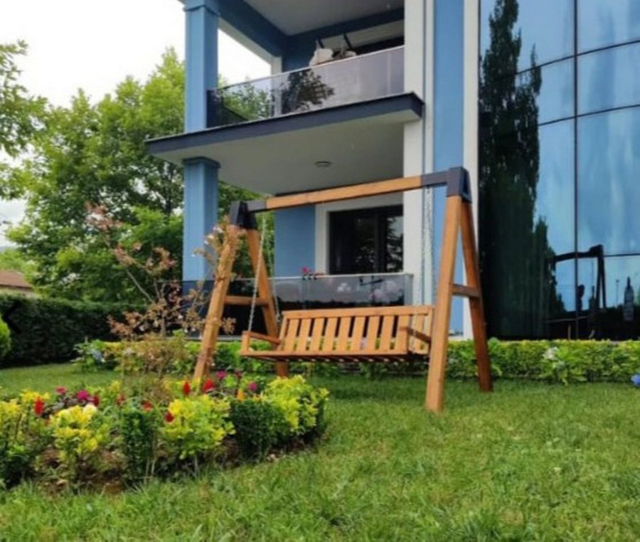 Kahverengi Ahşap Bahçe Salıncağı - Görsel 3