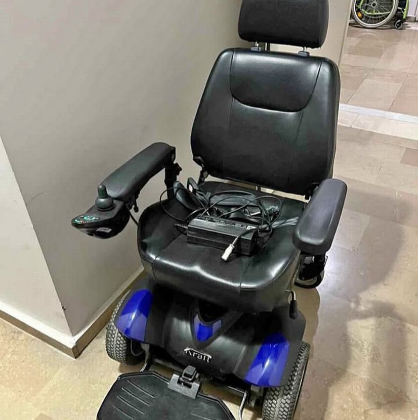 Mavi Elektrikli Tekerlekli Sandalye - Görsel 4