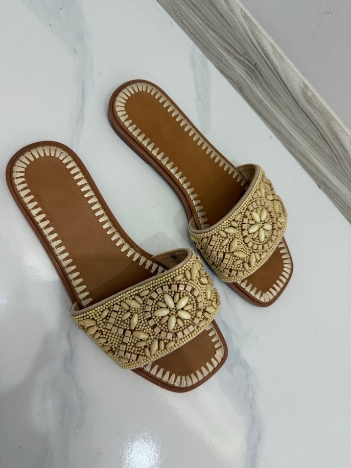 Bej Boncuk İşlemeli Kadın Terlik - Görsel 2