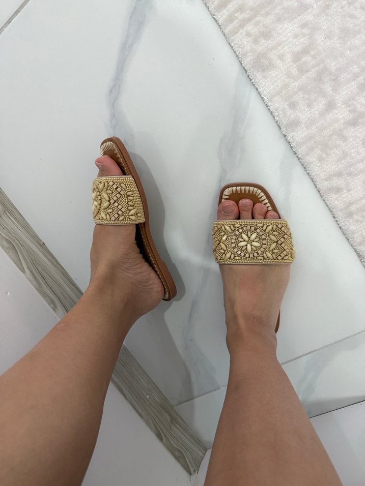 Bej Boncuk İşlemeli Kadın Terlik - Görsel 3