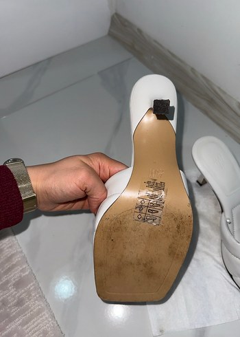 Beyaz Stiletto Topuklu Kadın Terlik - Görsel 6