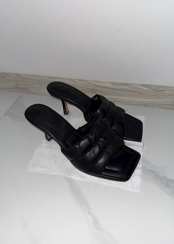 Kadın Siyah Pliseli Stiletto Terlik - Görsel 2