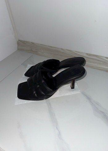 Kadın Siyah Pliseli Stiletto Terlik - Görsel 4