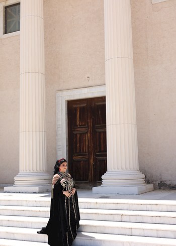 Uzun Siyah Gotik Straplez Kadın bindallı - Görsel 4