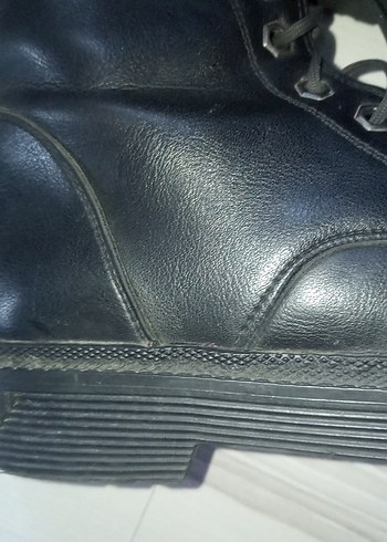 Siyah Deri Bağcıklı Kadın Bot - Görsel 3