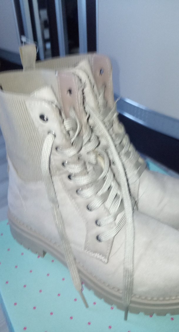 Bej Süet Bağcıklı Platform Topuklu Kadın Botu - Görsel 3