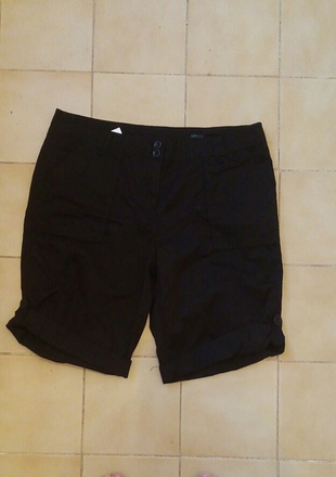 BENETTON Bermuda