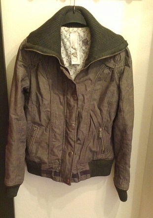 BERSHKA MONT