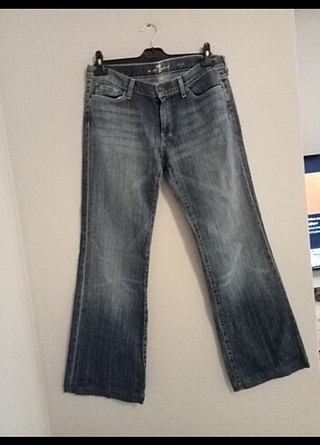32 Beden lacivert Renk 7 for All Mankind jean