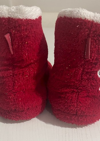 Kız Çocuk Kırmızı Sıcak Kürklü Ev Terliği - Görsel 3