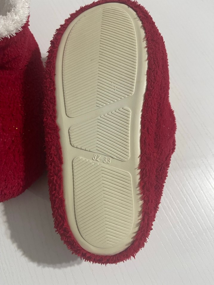 Kız Çocuk Kırmızı Sıcak Kürklü Ev Terliği - Görsel 4