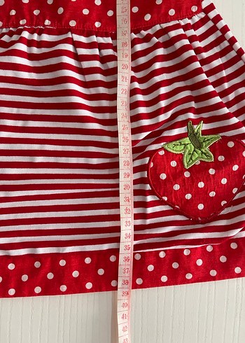 Kız Çocuk Kırmızı Düğmeli Elbise - Görsel 3