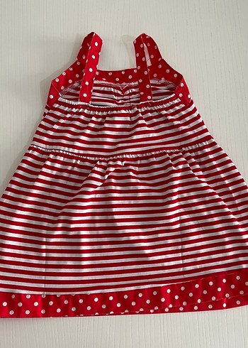 Kız Çocuk Kırmızı Düğmeli Elbise - Görsel 2