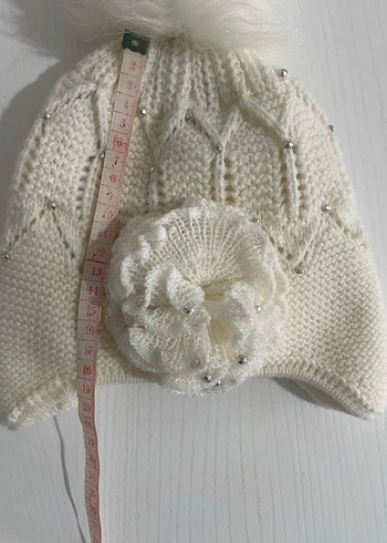 Nakışlı Beyaz Örgü Çocuk Bere - Görsel 3