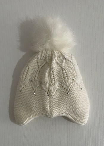 Nakışlı Beyaz Örgü Çocuk Bere - Görsel 2