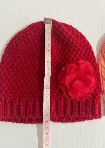 Nakışlı ve Çiçek Detaylı Örgü Çocuk Bere - Görsel 4