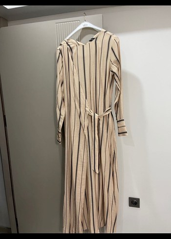 Bej Çizgili Uzun Kadın Elbise - Görsel 2