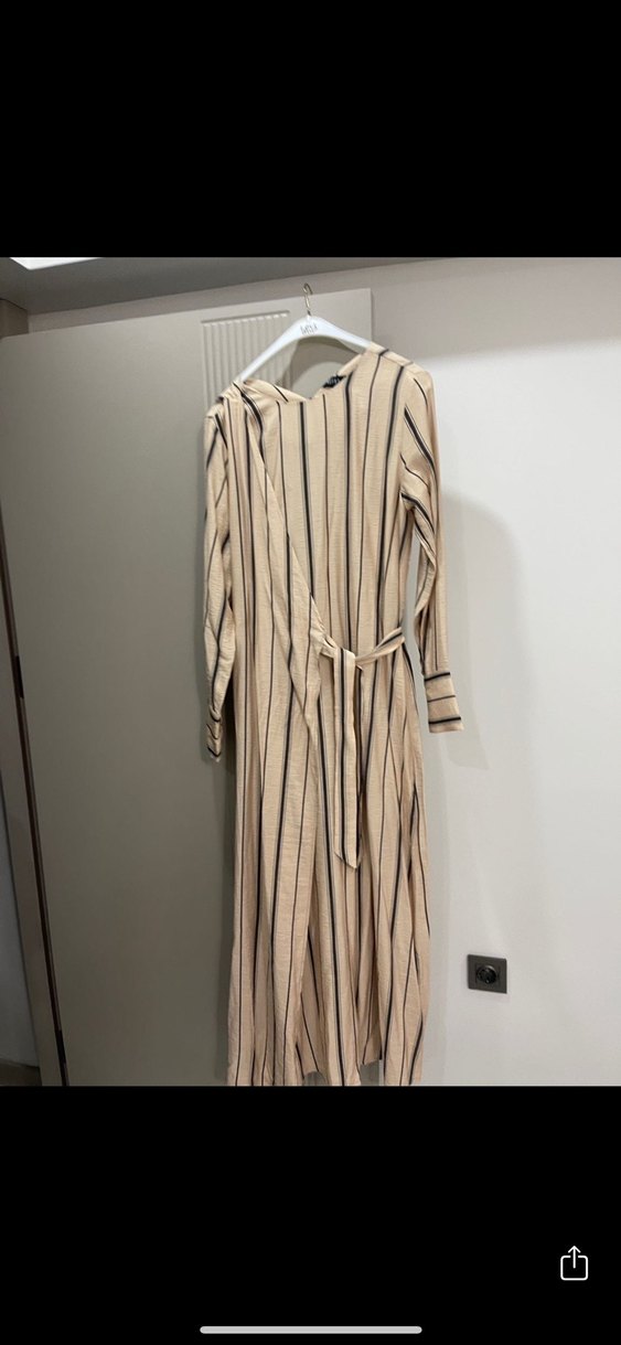 Bej Çizgili Uzun Kadın Elbise - Görsel 2