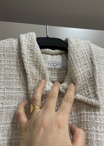 Kadın Beyaz Kısa Ceket ve Etek Takımı - Görsel 3