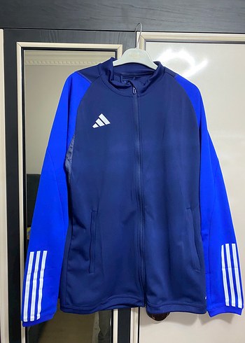 Adidas ürünü