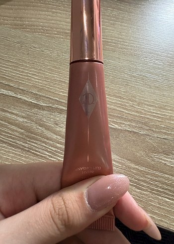 CHARLOTTE TILBURY HİGHLİGHTER - Görsel 2