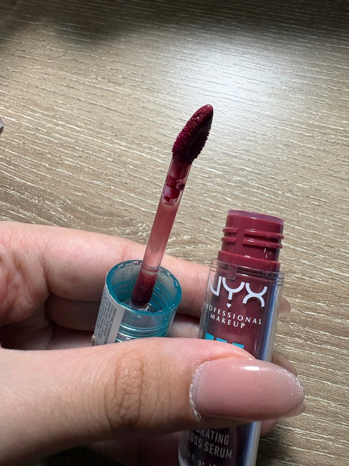 NYX HYDRATING GLOSS SERUM - Görsel 3