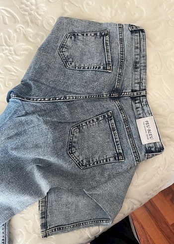 Yırtık pantolon 31 beden - Görsel 7