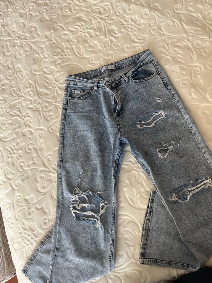 Yırtık pantolon 31 beden - Görsel 5