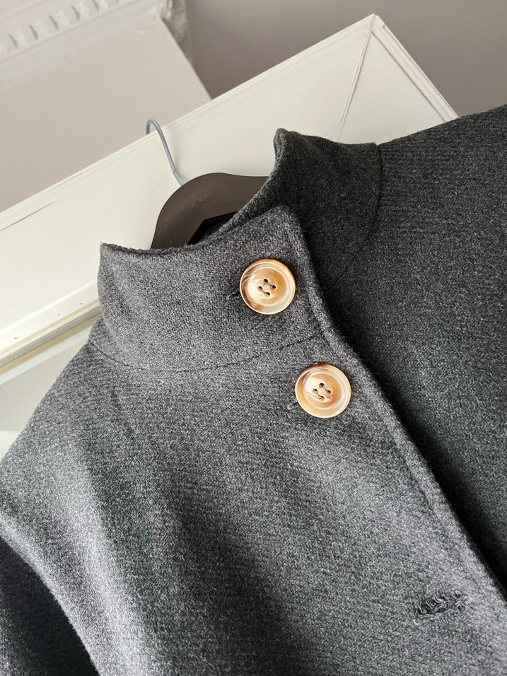 Düğmeli Gri Midi kaban - Görsel 2