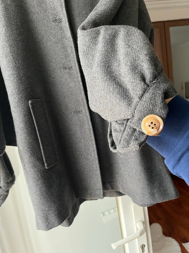 Düğmeli Gri Midi kaban - Görsel 5