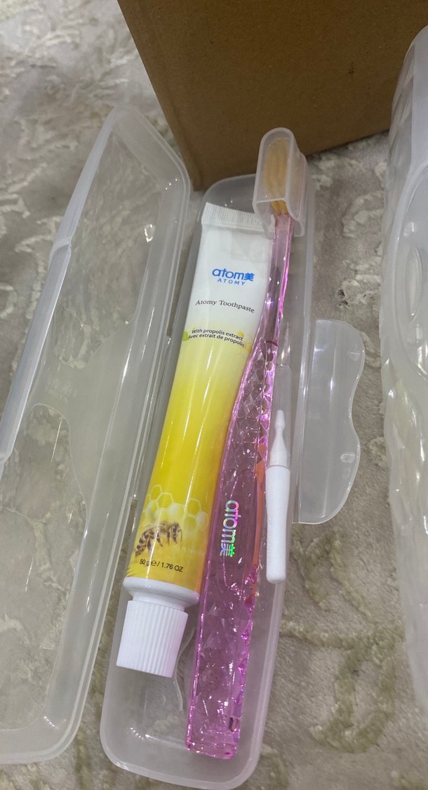 Renkli Diş Fırçası ve Macunu Seyahat Seti 4  u bir fiyat - Görsel 2