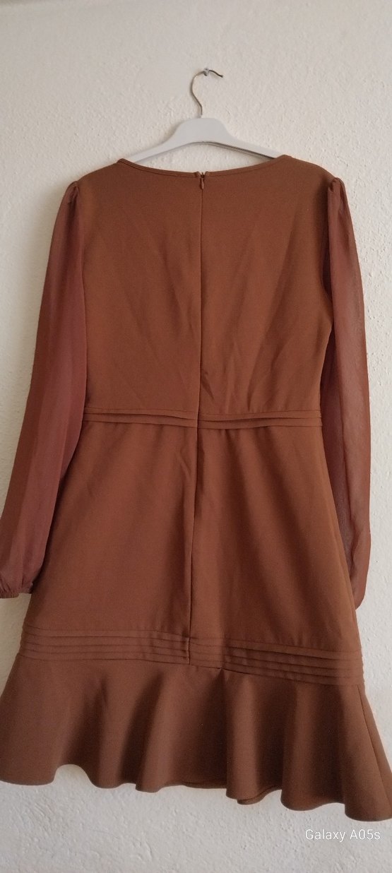 V Yaka Uzun Kollu Midi Elbise - Görsel 3