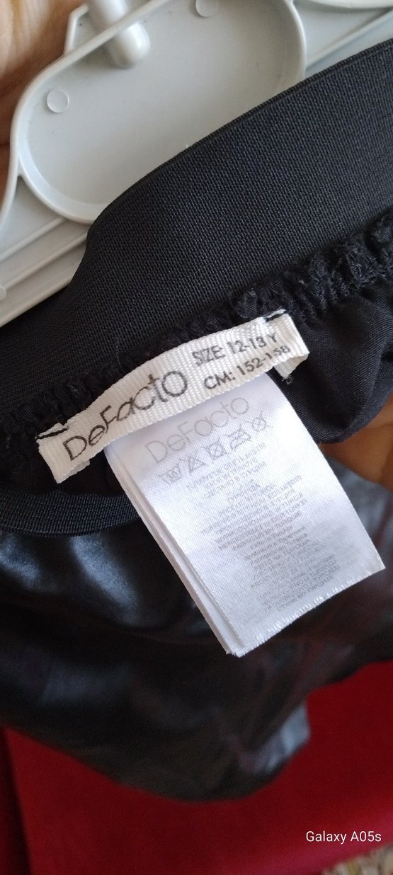 lastik Kemerli Siyah Deri Kız Eteği - Görsel 2