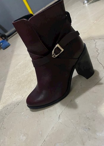 Bordo Deri Kadın Tokalı Topuklu Bot - Görsel 2