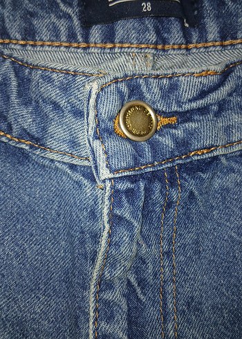 28 Beden LCW Kadın Mavi Bol Kesim Midi Denim Pantolon - Görsel 3