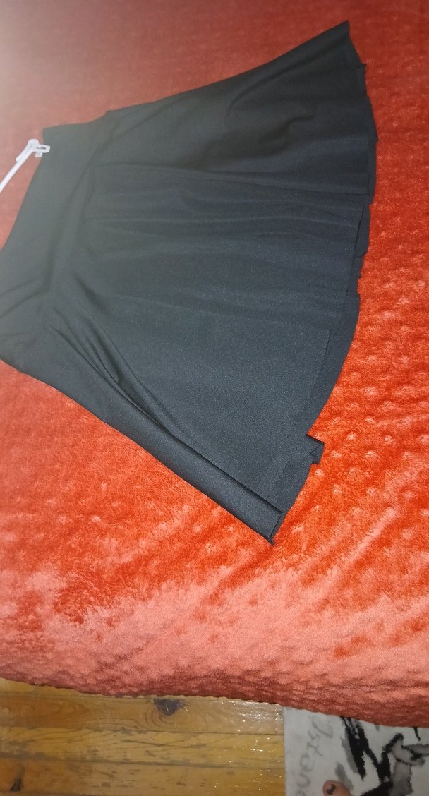 Siyah oysho şortlu etek - Görsel 2