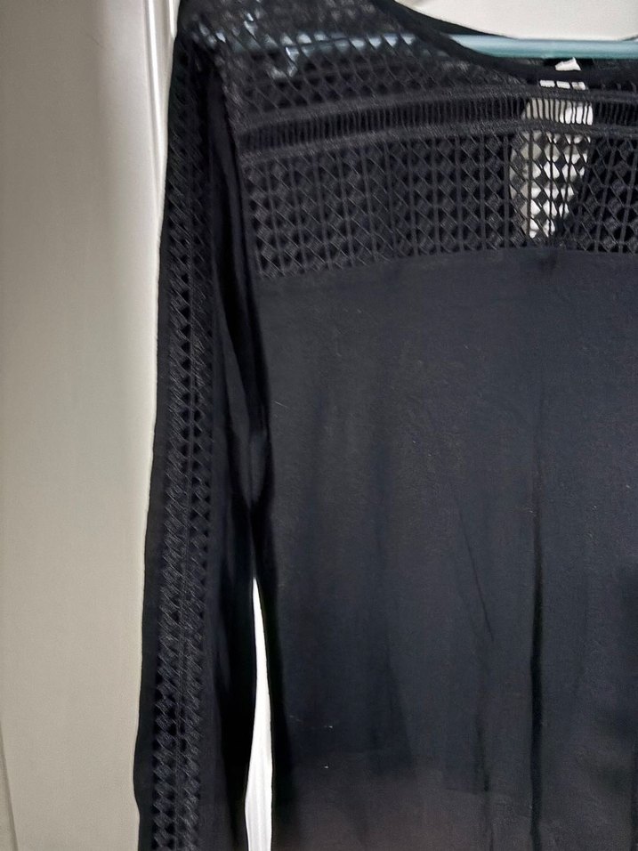 Dantel Detaylı Siyah Uzun Kollu Bluz - Görsel 2