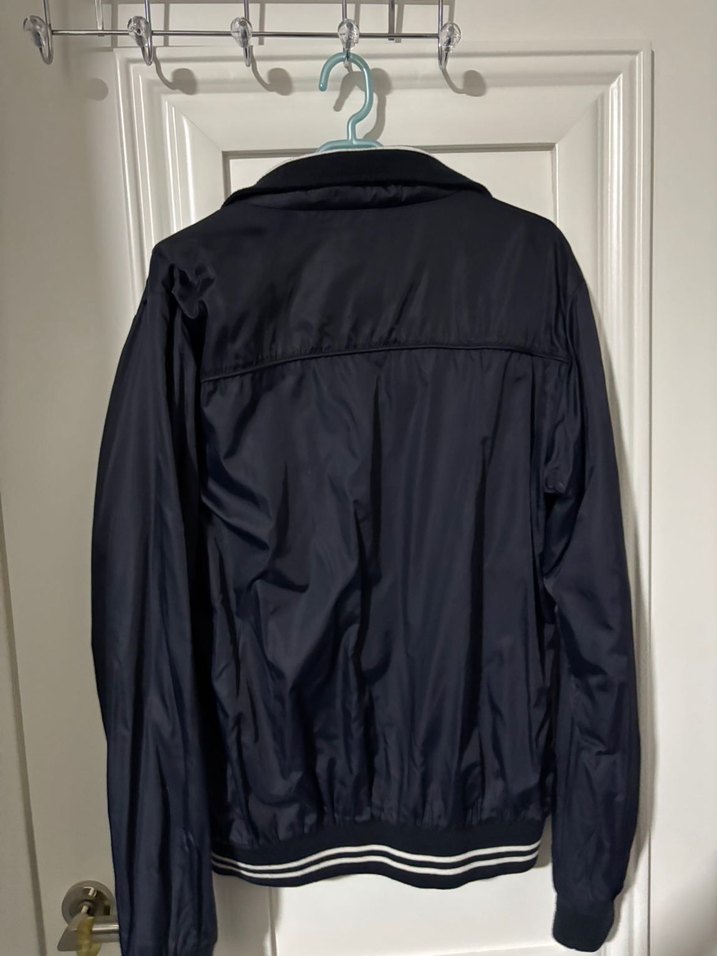 Fermuarlı Siyah Yağmurluk ve Rüzgarlık - Görsel 3