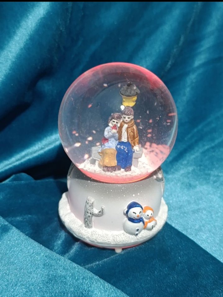 Renkli Kar Temalı Müzikli Kar Küresi Biblosu - Görsel 4