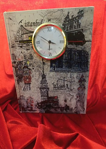 Altın Detaylı İstanbul Temalı Masa Saati - Görsel 2