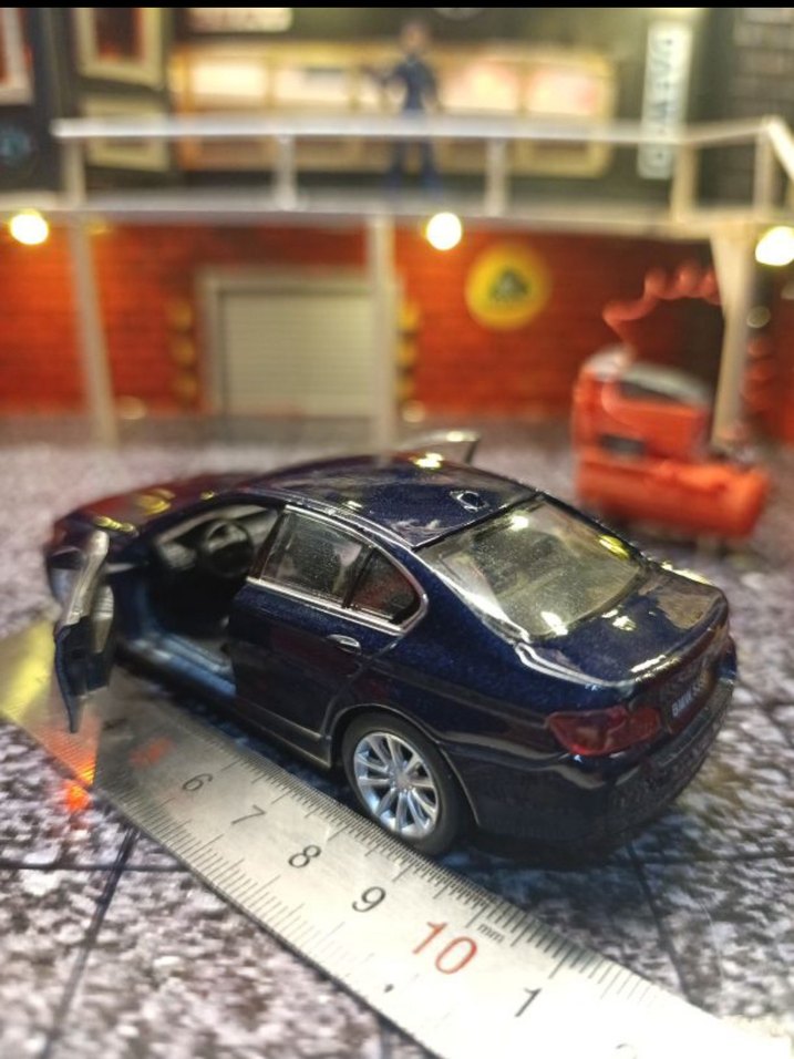 Parlak Mavi bmv Oyuncak Araba - Görsel 3