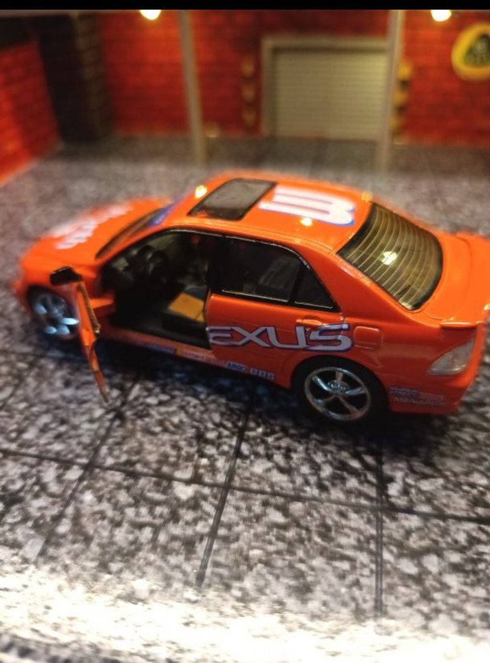 Turuncu Yarış Oyuncak Arabası - Görsel 5