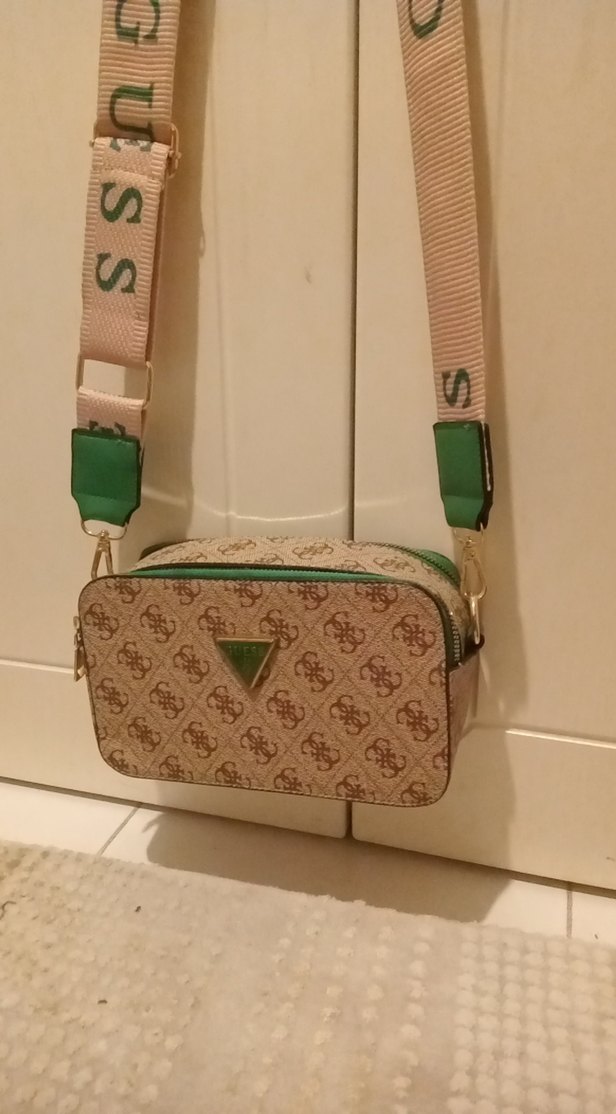 Desenli Guess Kadın cantasi - Görsel 2